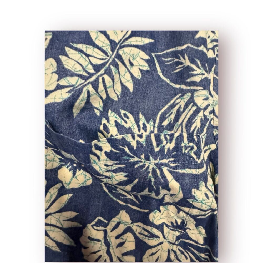Cooke Street Honolulu Shirt Size L Button Down Shirt Hawaiian Shirt Floral Blue - Picture 4 of 5